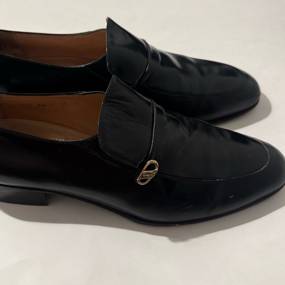 Authentic Salvatore Ferragamo Men's Black Calf Leather Loafers US 9